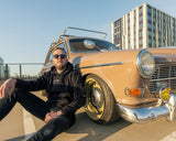 Cars & Coffee "Tallinn 2026" kapuutsiga pusa, must
